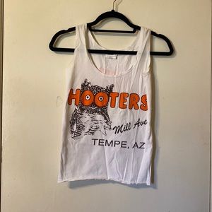 Hooters tank